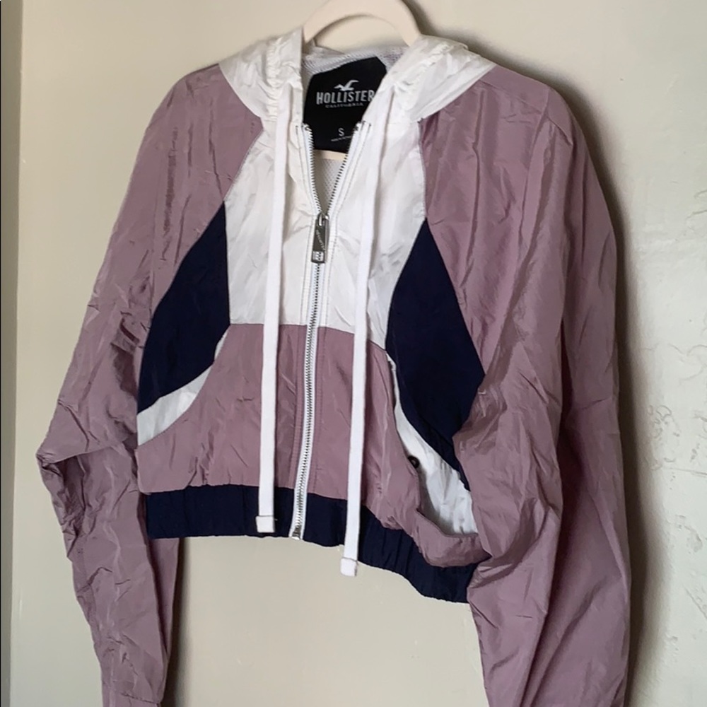 Hollister crop nylon windbreaker with hood small